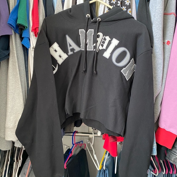 Champion Sweaters - Champion cropped hoodie